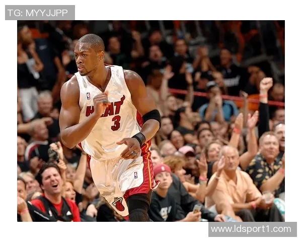 鲍威尔深情回忆韦德影响热火文化融入篮球生涯